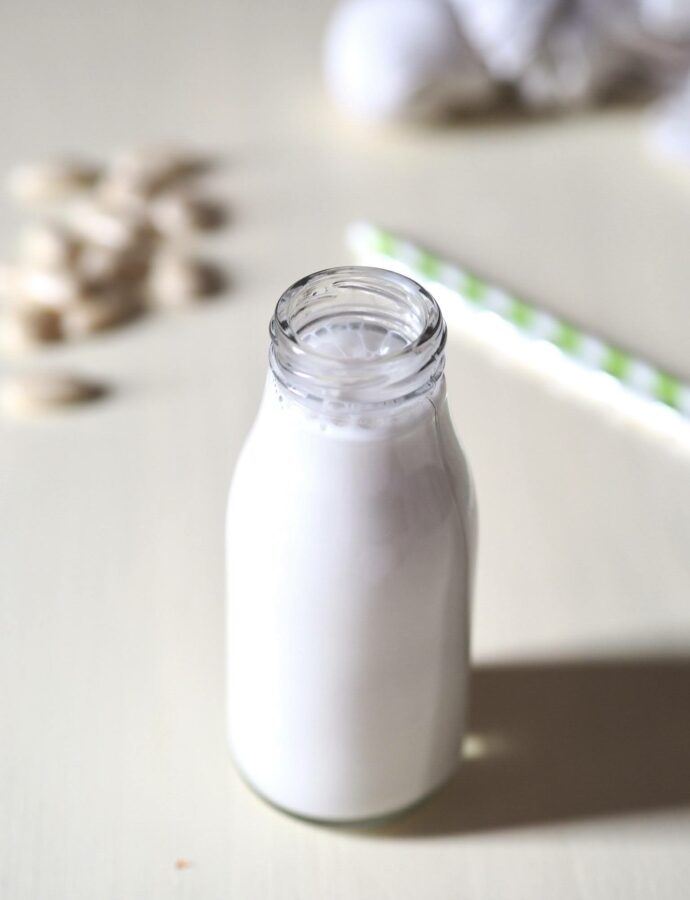 Cómo hacer leche de almendras casera y sin azúcar